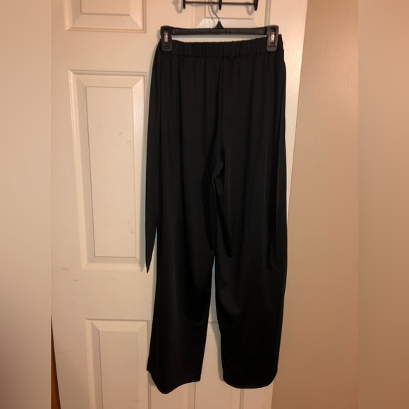 Forever 21 black dressy slacks, size medium, with slits , sexy styling EUC - Picture 11 of 16